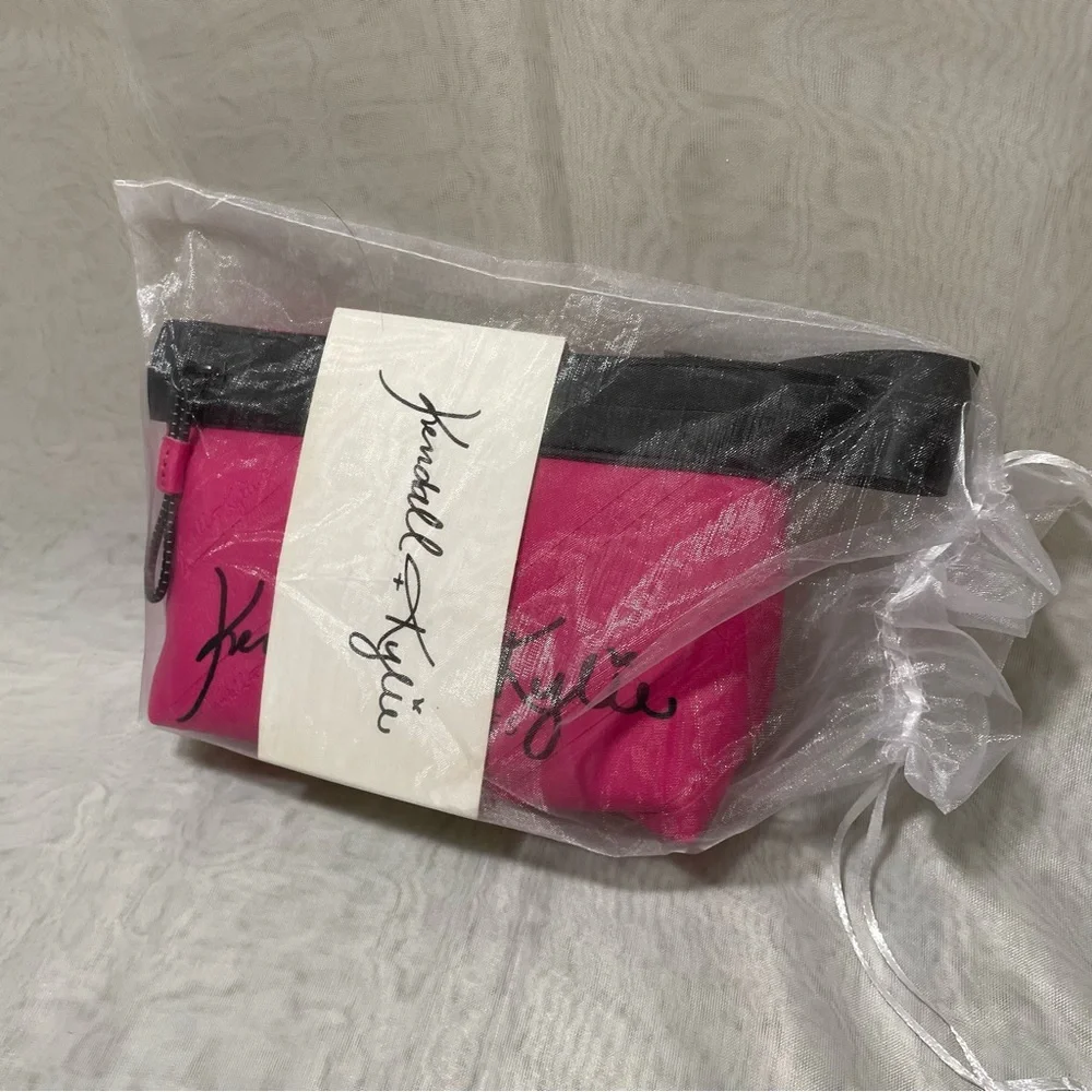 Kendall & Kylie Makeup Bag Cosmetic Bag, Pouch, Pink and Black, NWT